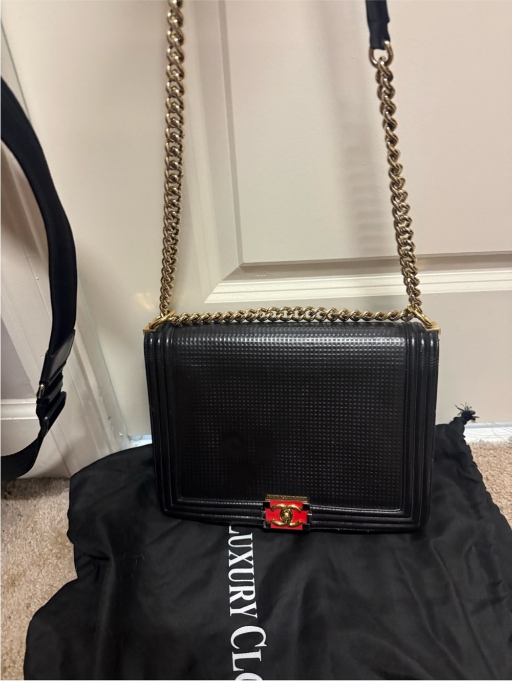 Chanel Lambskin Large Boy Bag Red accent CC. - Picture 7 of 13